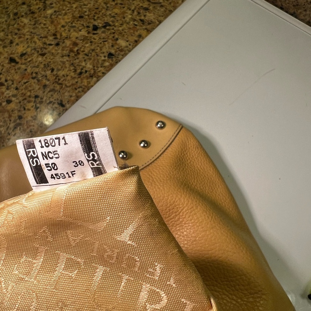 Furla Vintage Buttercup Pebbled Leather Shoulder Bag Hobo 16”x12” Preowned - Picture 14 of 16